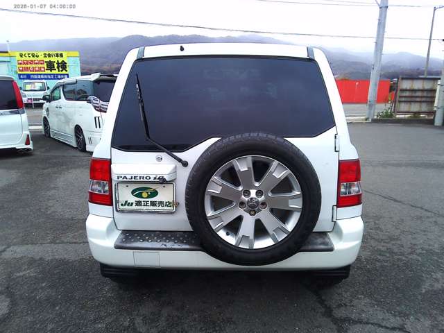 Mitsubishi Pajero iO 4