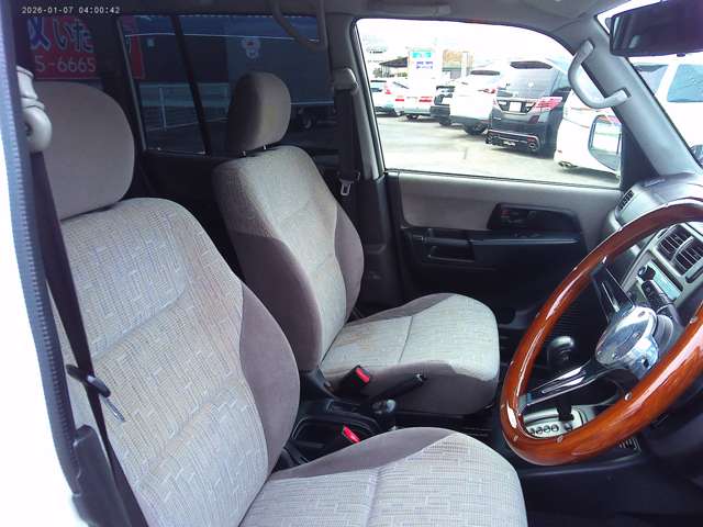 Mitsubishi Pajero iO 7