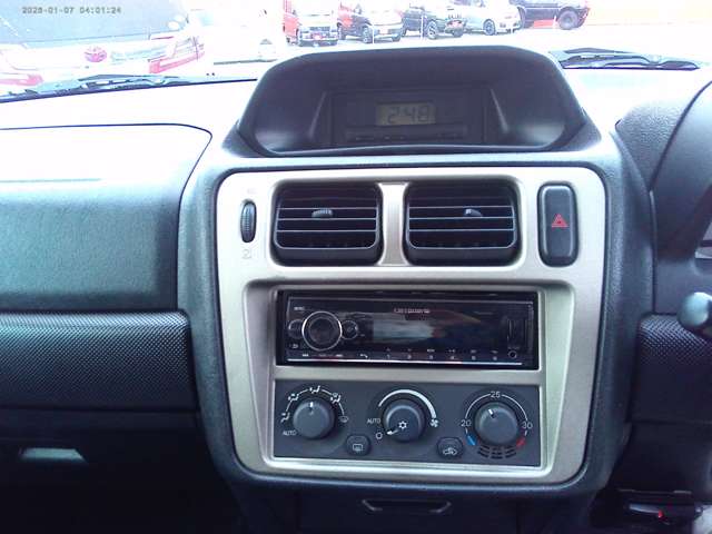 Mitsubishi Pajero iO 9