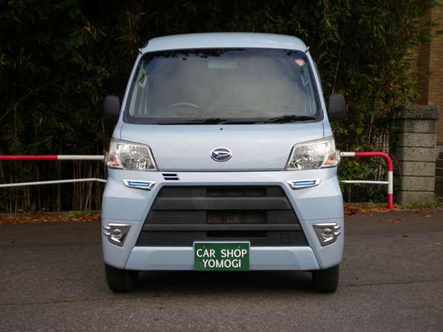 Daihatsu Hijet Cargo 5