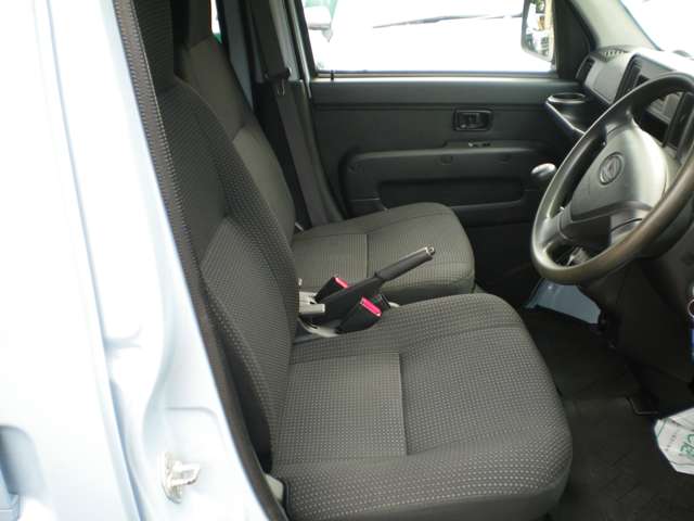 Daihatsu Hijet Cargo 9