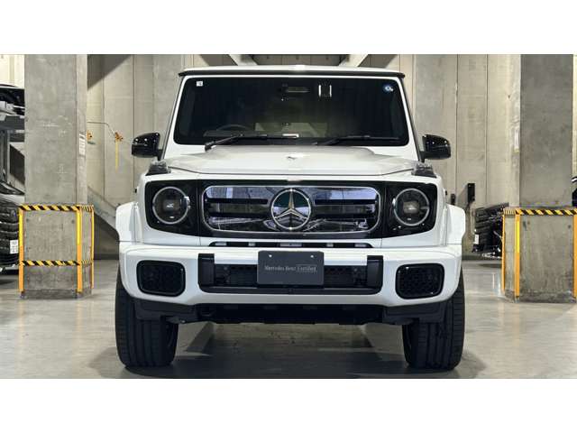 Mercedes-Benz G-Class 12