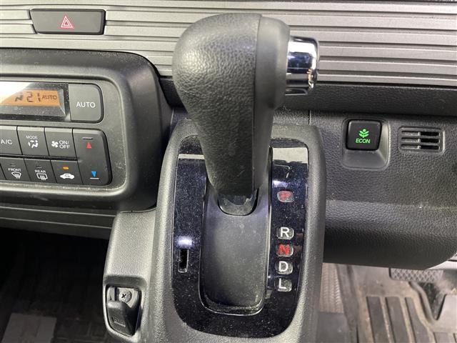 Honda N-VAN 11