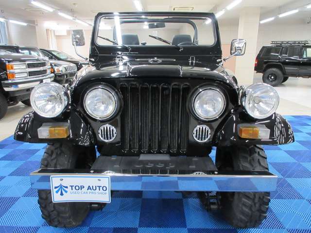 Jeep CJ7 8