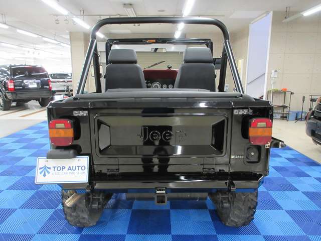 Jeep CJ7 9