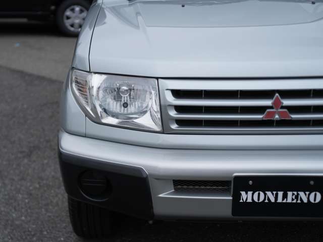 Mitsubishi Pajero iO 12