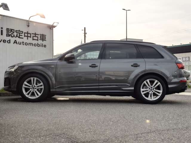 Audi Q7 11