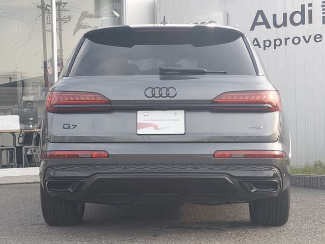 Audi Q7 9