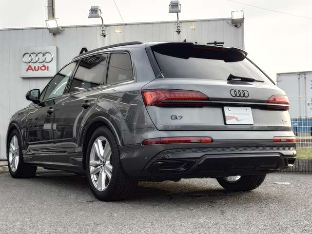 Audi Q7 10