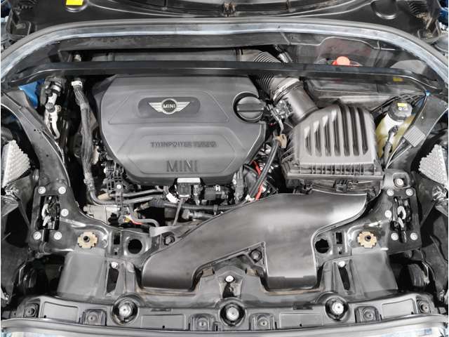 MINI Crossover 7