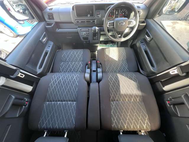 Daihatsu Atrai Deck Van 11