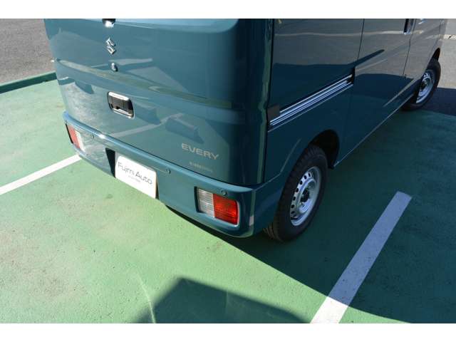 Suzuki Every 12