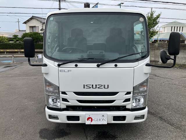Isuzu Elf 2
