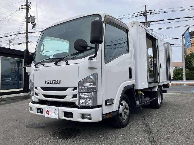 Isuzu Elf 9