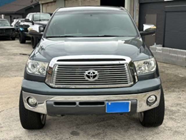 Toyota Tundra 4