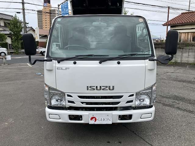 Isuzu Elf 2
