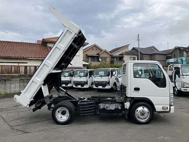 Isuzu Elf 5