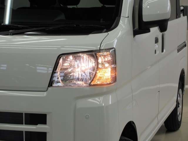 Daihatsu Hijet Deck Van 8