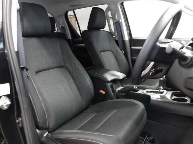 Toyota Hilux 12