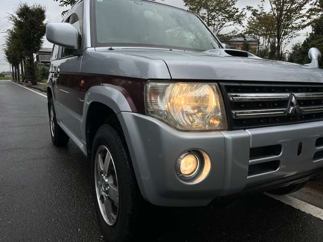 Mitsubishi Pajero Mini 12