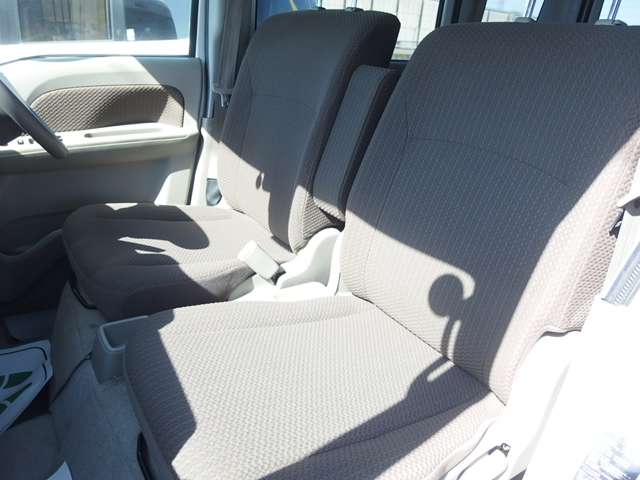 Nissan NV100 Clipper 12