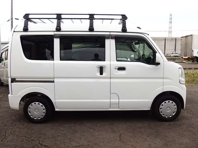Nissan NV100 Clipper 4