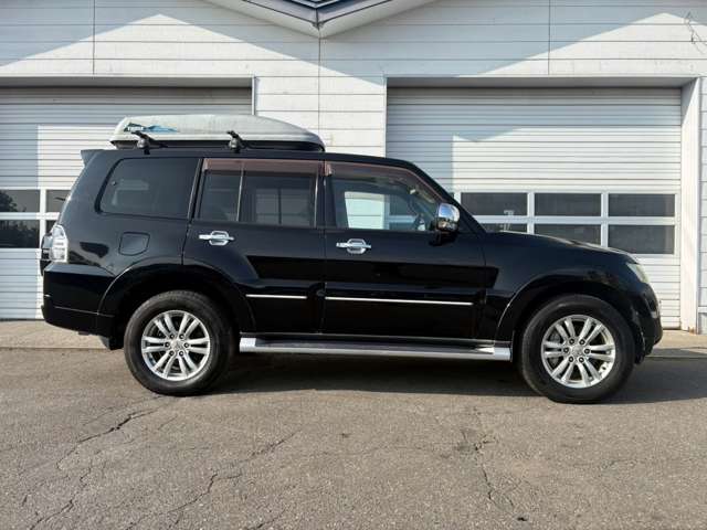 Mitsubishi Pajero 4