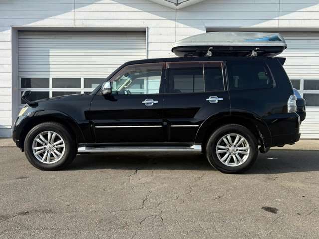 Mitsubishi Pajero 8