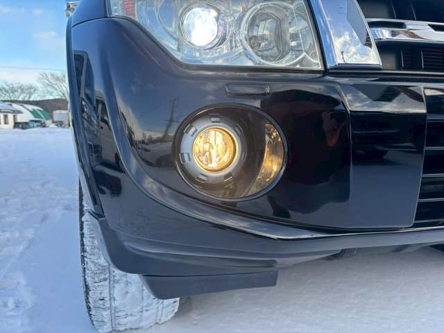 Mitsubishi Pajero 10