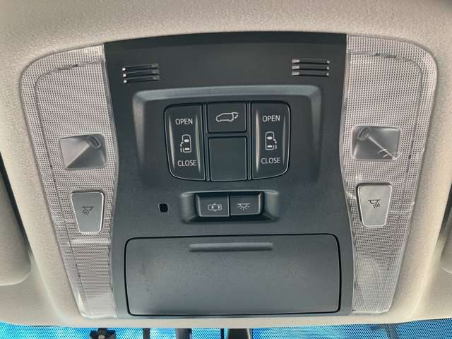 Toyota Vellfire 8