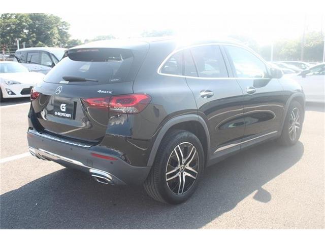Mercedes-Benz GLA-Class 11