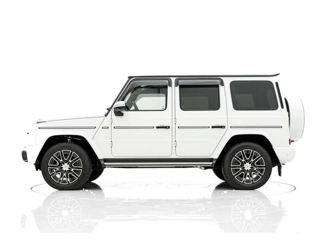 Mercedes-Benz G-Class 4
