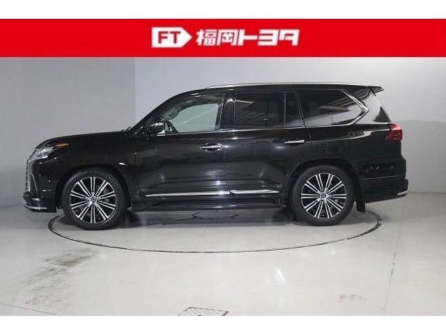 Lexus LX 5