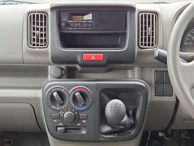 Nissan NV100 Clipper 4