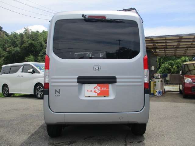 Honda N-VAN 11