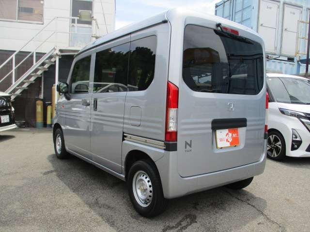 Honda N-VAN 12