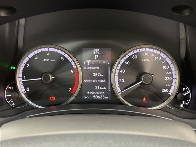 Lexus NX 11