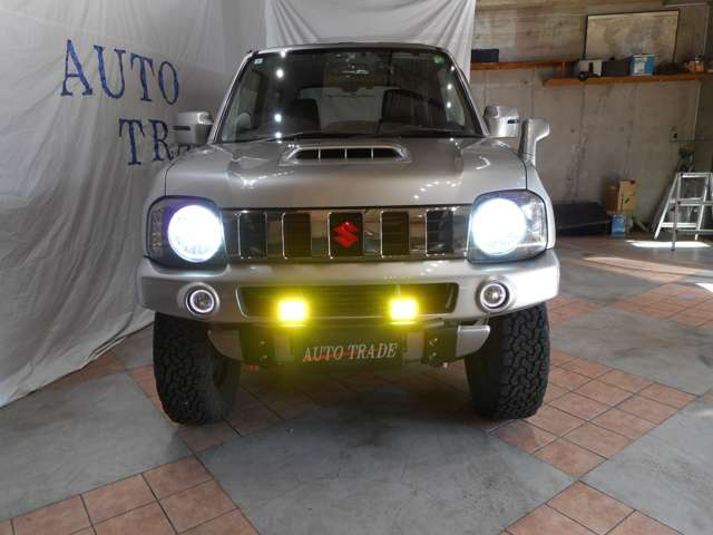 Suzuki Jimny 4