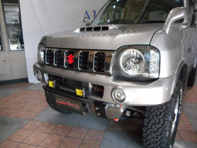 Suzuki Jimny 6