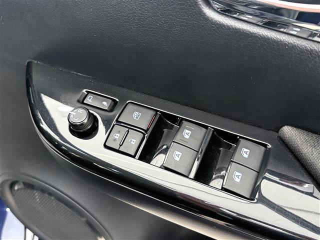 Toyota Hilux 12