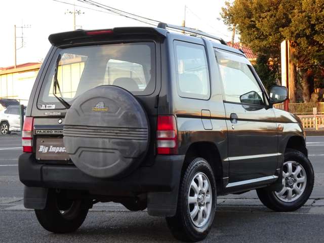 Mitsubishi Pajero Mini 3