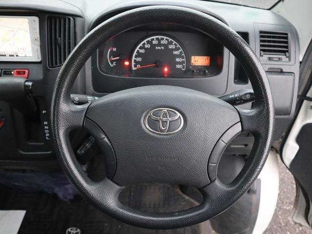 Toyota Light Ace Truck 4