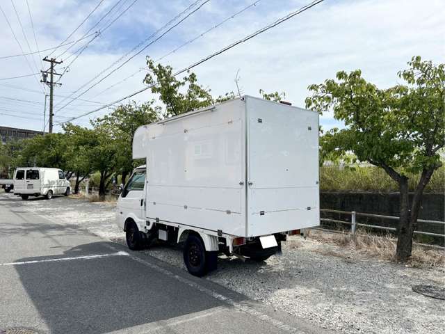 Mazda Bongo Truck 2