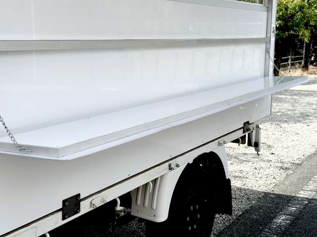Mazda Bongo Truck 6