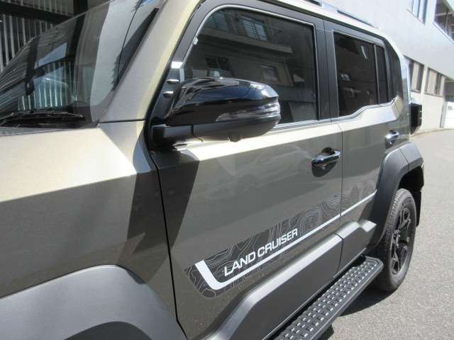 Toyota Land Cruiser FJ 9