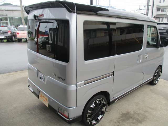 Daihatsu Atrai 7