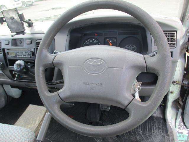 Toyota Light Ace Truck 4