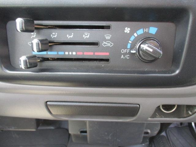 Toyota Light Ace Truck 5