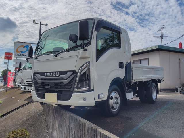Isuzu Elf 4