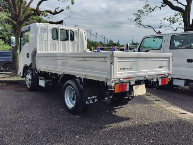 Isuzu Elf 5
